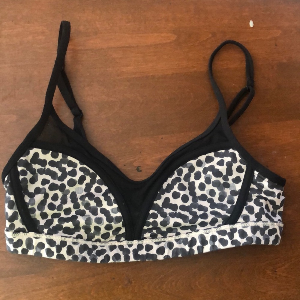 Lululemon bra